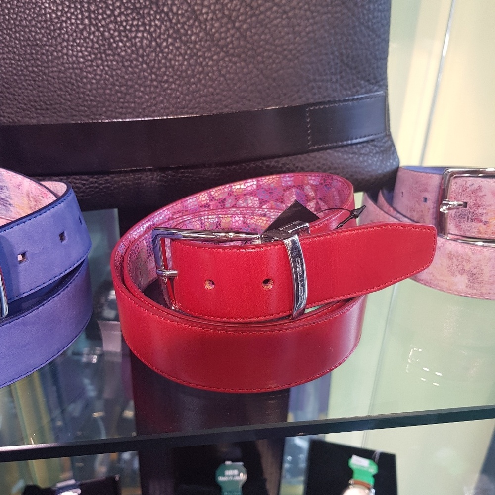 Bertigo reversible belt